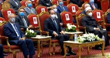 Al-Sissi prend part à la cérémonie du Mawlid 2 - Le Progrès Egyptien Al-Sissi prend part à la cérémonie du Mawlid 1 - Le Progrès Egyptien