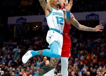 NBA : Giannis et Milwaukee dominent les Lakers