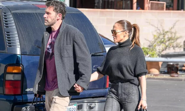 Ben Affleck et Jennifer Lopez, de sortie après avoir fêté Thanksgiving 1 - Le Progrès Egyptien