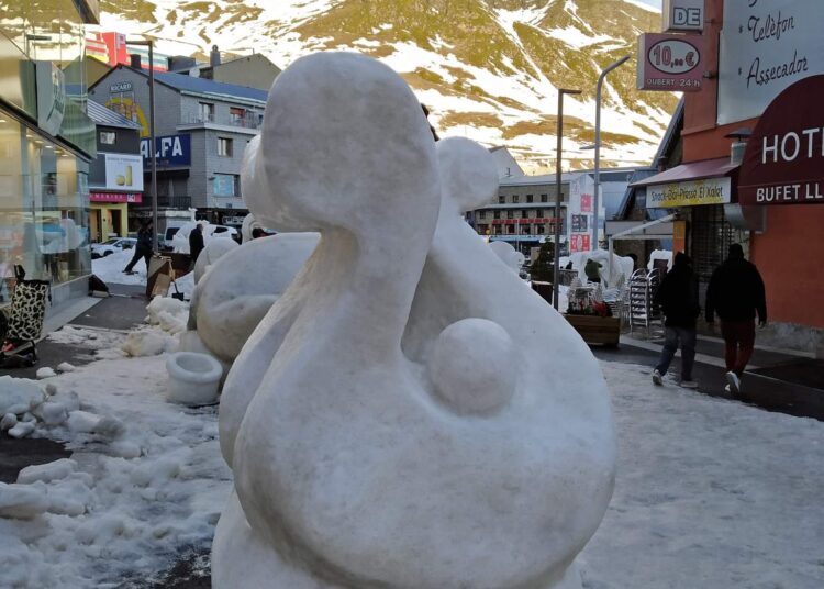 Quand Eve sculpte c’est pour refaire le monde !