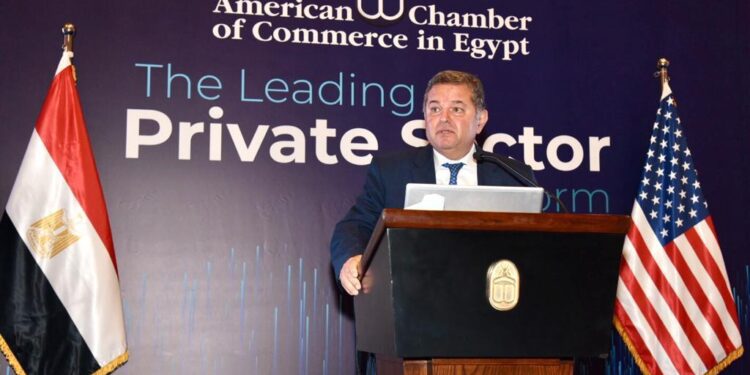 Hicham Tawfic à la Chambre de commerce US du Caire : 1 - Le Progrès Egyptien