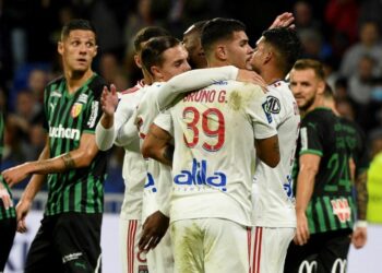 Ligue 1 : Lyon s’offre une victoire miraculeuse