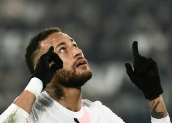 Ligue 1: Paris souffre à Bordeaux, mais gagne avec ses stars