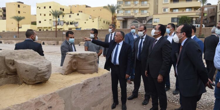 Louxor : Madbouli s’enquiert des découvertes archéologiques 1 - Le Progrès Egyptien