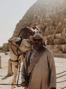 Un papillon derrière la caméra 8 - Le Progrès Egyptien Un papillon derrière la caméra 7 - Le Progrès Egyptien