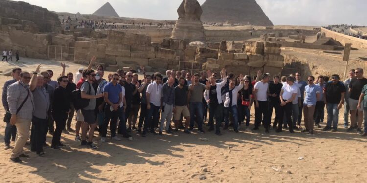 Visite de l’Orchestre symphonique de Vienne aux Pyramides 2 - Le Progrès Egyptien Visite de l’Orchestre symphonique de Vienne aux Pyramides 1 - Le Progrès Egyptien