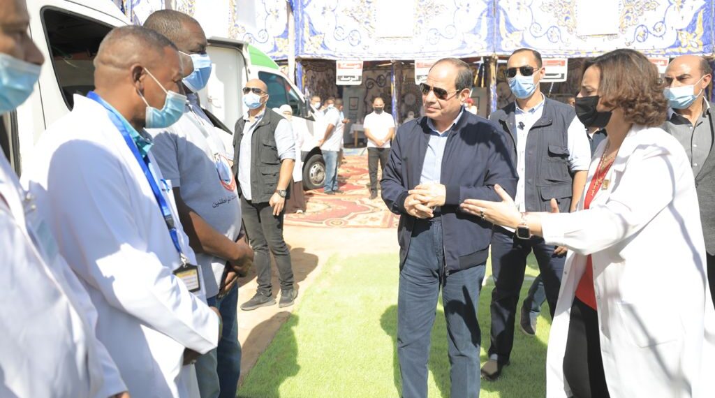Al-Sissi inspecte les régions touchées par les intempéries à Assouan 2 - Le Progrès Egyptien Al-Sissi inspecte les régions touchées par les intempéries à Assouan 1 - Le Progrès Egyptien