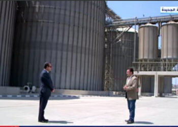 La construction des silos, sur  les bons rails