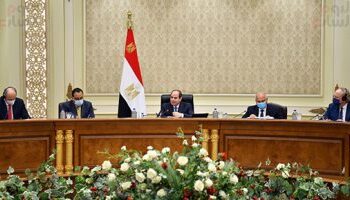 Al-Sissi  à la table ronde de la conférence sur le transport intelligent