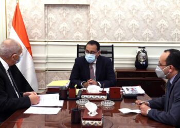 Gouvernement d’arrache-pied