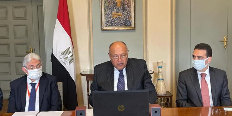 Choucri participe par visioconférence à la réunion sur l'UNRWA 2 - Le Progrès Egyptien Choucri participe par visioconférence à la réunion sur l'UNRWA 1 - Le Progrès Egyptien