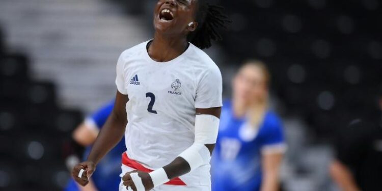 Hand : Nocandy, statut de commandeur et défaite en horreur 1 - Le Progrès Egyptien