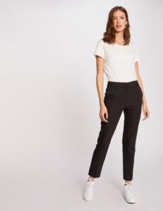 Le pantalon incontesté de la garde-robe 4 - Le Progrès Egyptien Le pantalon incontesté de la garde-robe 3 - Le Progrès Egyptien