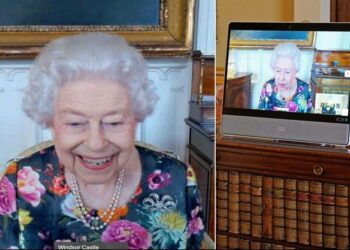 Elizabeth II au repos, mais plus que jamais connectée