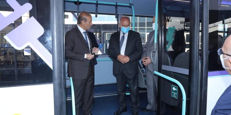Le ministre des Transports inspecte l’entreprise MCV 2 - Le Progrès Egyptien Le ministre des Transports inspecte l’entreprise MCV 1 - Le Progrès Egyptien