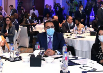 Promouvoir les liens avec l’Afrique  et  les  pays  arabes