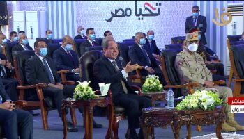 Al-Sissi juge importante la bonne gestion des usines du secteur des Affaires