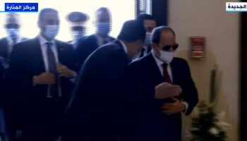 Al-Sissi arrive au siège de la cérémonie des personnes ayant des besoins spécifiques