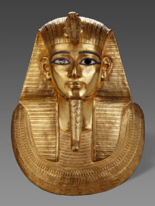 Masque funéraire doré de Psousennès I 45 - Le Progrès Egyptien