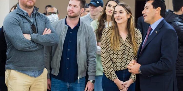 Une délégation américaine à Al-Asmarat 2 - Le Progrès Egyptien Une délégation américaine à Al-Asmarat 1 - Le Progrès Egyptien