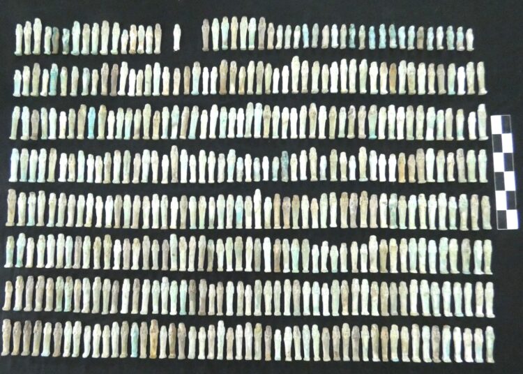 Menya : Découverte de deux tombes de la Basse Epoque