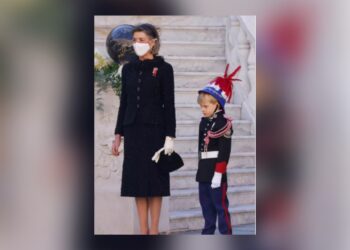 Caroline de Hanovre et Stéphanie de Monaco, très élégantes à la Fête nationale