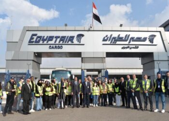 Les étudiants de la Sorbonne dans une visite à EgyptAir