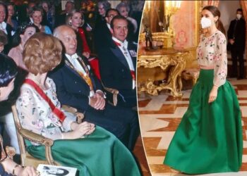 La reine Letizia florale et colorée pour les diplomates