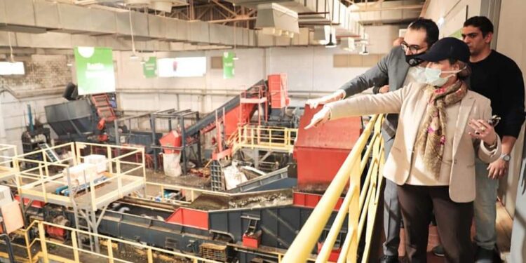 Fouad : Nous cherchons à réduire l'importation des matières premières 2 - Le Progrès Egyptien Fouad : Nous cherchons à réduire l'importation des matières premières 1 - Le Progrès Egyptien
