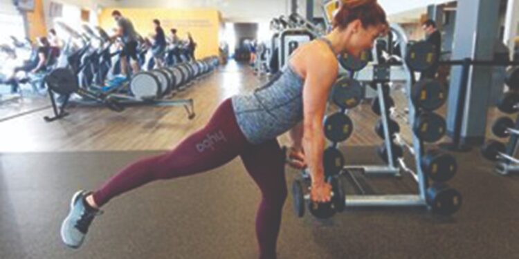 Soulevé de terre sur une jambe 2 - Le Progrès Egyptien Soulevé de terre sur une jambe 1 - Le Progrès Egyptien