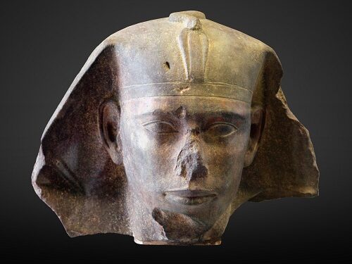 Tête de Djédefrê en quartzite 1 - Le Progrès Egyptien