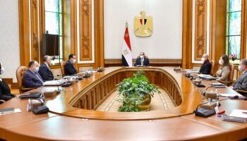 Al-Sissi examine nombre de dossiers importants