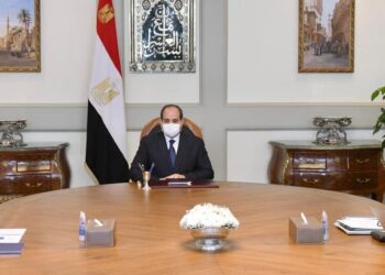 Al-Sissi: Construire des complexes industriels dans tout le pays
