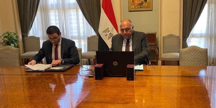 Choucri reçoit un appel téléphonique de l'envoyé spécial américain pour le climat 1 - Le Progrès Egyptien