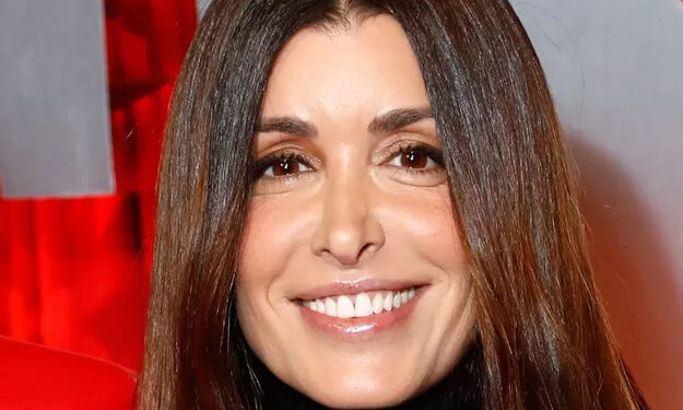 Jenifer nommée Chevalière des Arts et des Lettres 2 - Le Progrès Egyptien Jenifer nommée Chevalière des Arts et des Lettres 1 - Le Progrès Egyptien