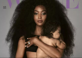 Naomi Campbell pose avec sa fille