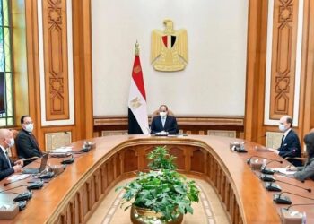 Al-Sissi discute de la coopération avec l’entreprise espagnole Talgo pour le matériau ferroviaire