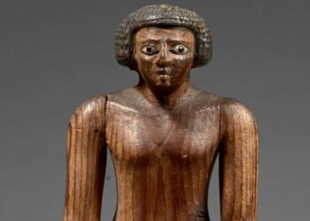 Karomama, la statue de la divine adoratrice