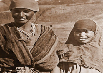 En tenue d’homme pour effectuer des fouilles archéologiques !