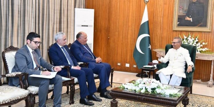 Le Président pakistanais aspire à voire Al-Sissi visiter son pays 2 - Le Progrès Egyptien Le Président pakistanais aspire à voire Al-Sissi visiter son pays 1 - Le Progrès Egyptien