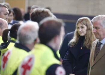 La princesse Elisabeth a accompagné le roi Philippe sur les lieux du drame de Strépy
