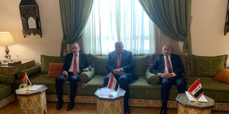 Réunion du mécanisme de coopération tripartite entre l'Egypte, la Jordanie et l'Irak 2 - Le Progrès Egyptien Réunion du mécanisme de coopération tripartite entre l'Egypte, la Jordanie et l'Irak 1 - Le Progrès Egyptien