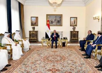 Le Président reçoit le ministre qatari des AE