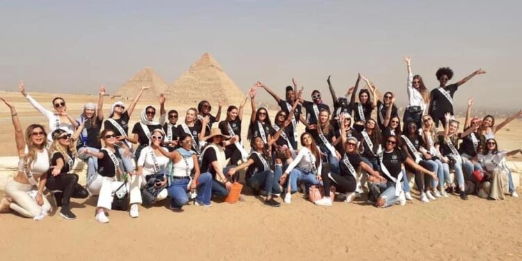 “Les meilleurs mannequins du monde” aux Pyramides 1 - Le Progrès Egyptien