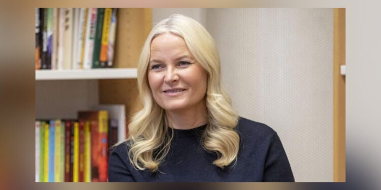 Mette-Marit de Norvège : Discuter littérature avec les élèves 2 - Le Progrès Egyptien Mette-Marit de Norvège : Discuter littérature avec les élèves 1 - Le Progrès Egyptien