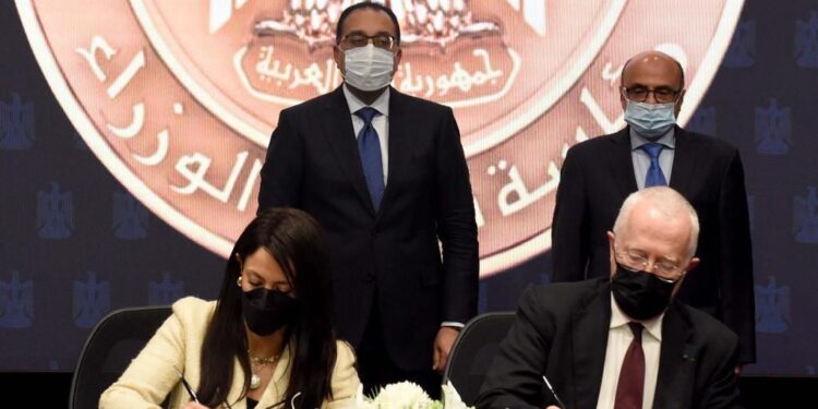 Le PDG du Groupe international VICAT loue les procédures égyptiennes en faveur des investisseurs 2 - Le Progrès Egyptien Le PDG du Groupe international VICAT loue les procédures égyptiennes en faveur des investisseurs 1 - Le Progrès Egyptien