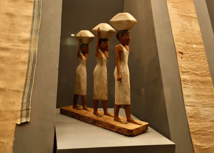 Le masque au regard vivant et expressif