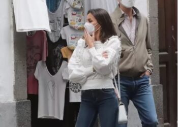 Letizia et Felipe, balade en toute décontraction à La Palma