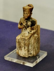 Statuette de Khéops 7 - Le Progrès Egyptien