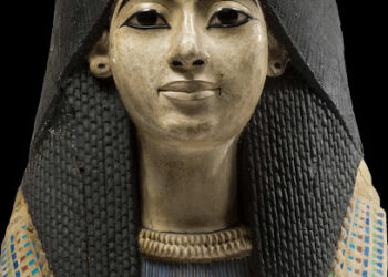 Le masque au regard vivant et expressif